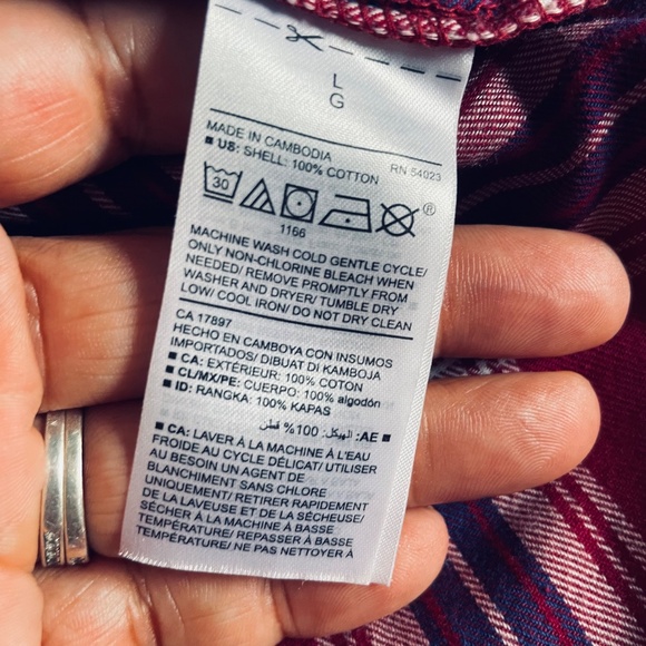 Women's Old Navy "The Classic Shirt" Flannel Button Down Shirt Sz. Large - Picture 7 of 8